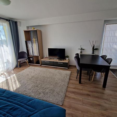 Airplane Residence 1 奥托佩尼 外观 照片