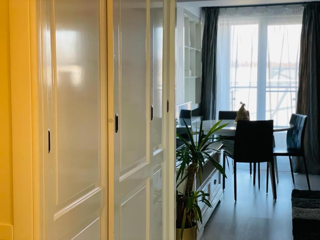 Airplane Residence 1 奥托佩尼 外观 照片