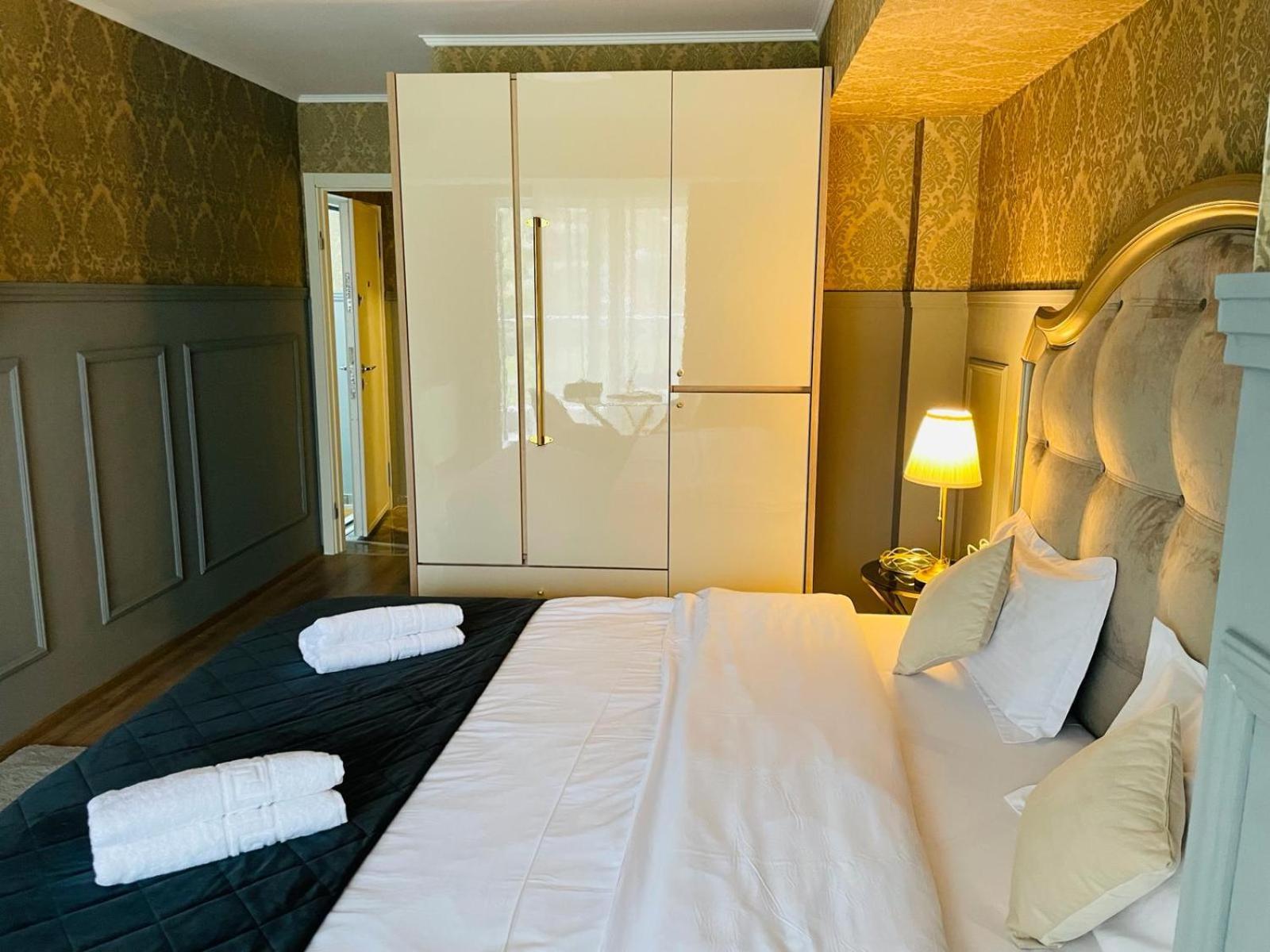 Airplane Residence 1 奥托佩尼 外观 照片
